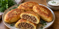 Картофельные пирожки с мясом вытесняют драники на семейных столах